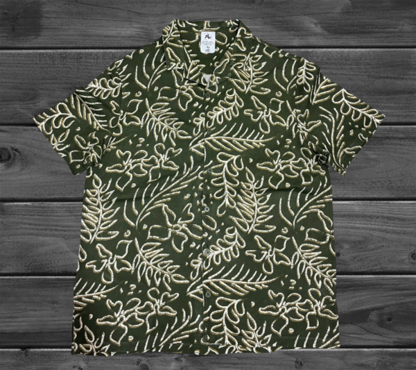 FOREST GREEN LEAVES