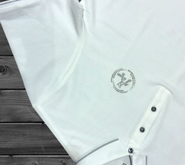 THE SILVER CREST